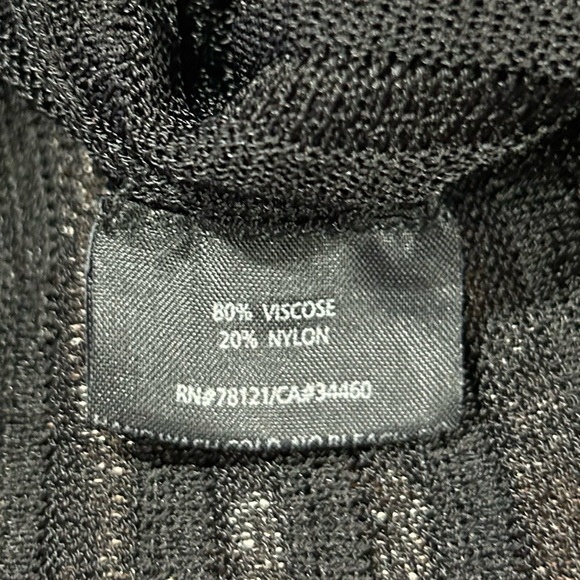 Eileen Fisher Rayon Nylon Pleat V Neck Tank in Black 2X - Picture 5 of 5